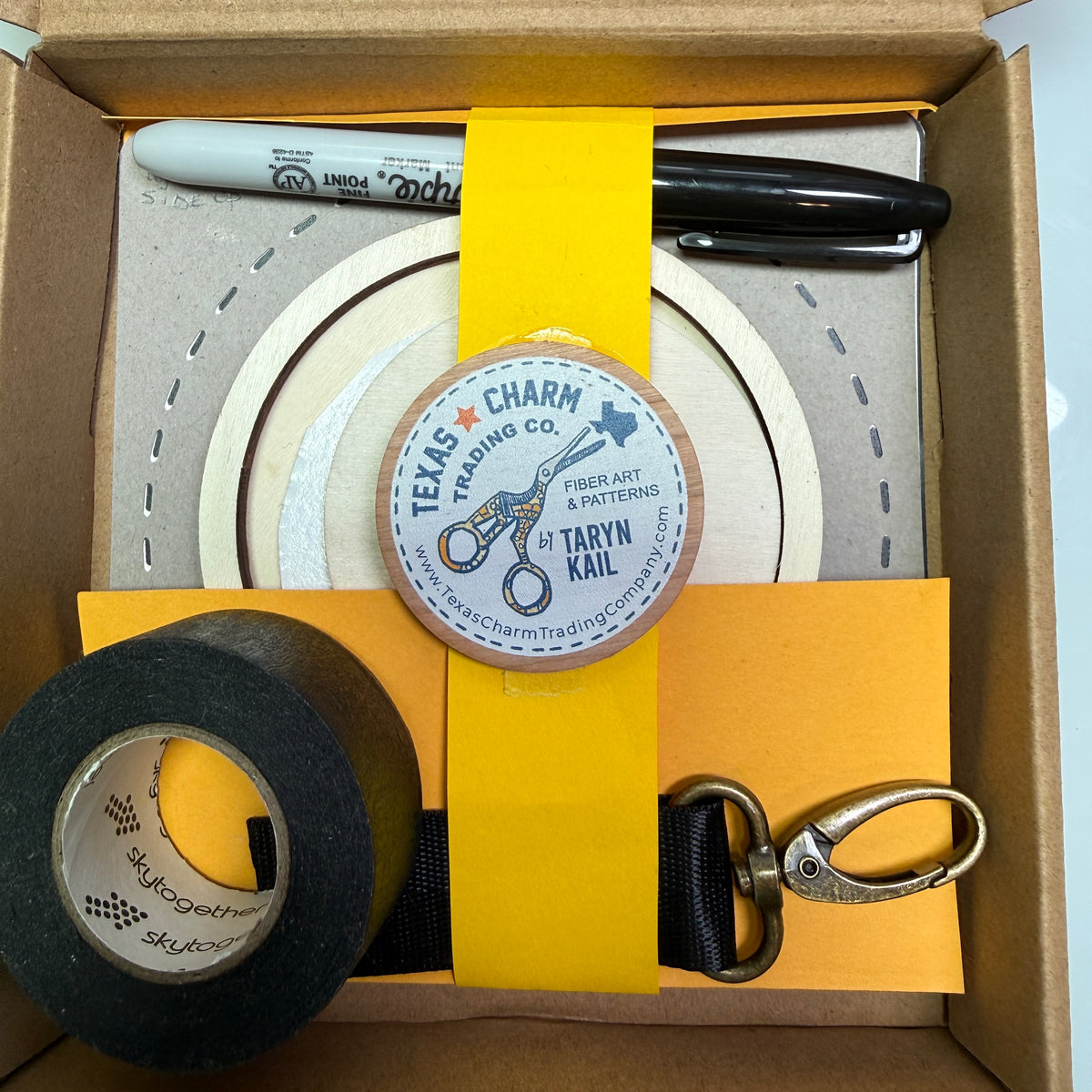 Lion Punch Needle Bag Charm Kit