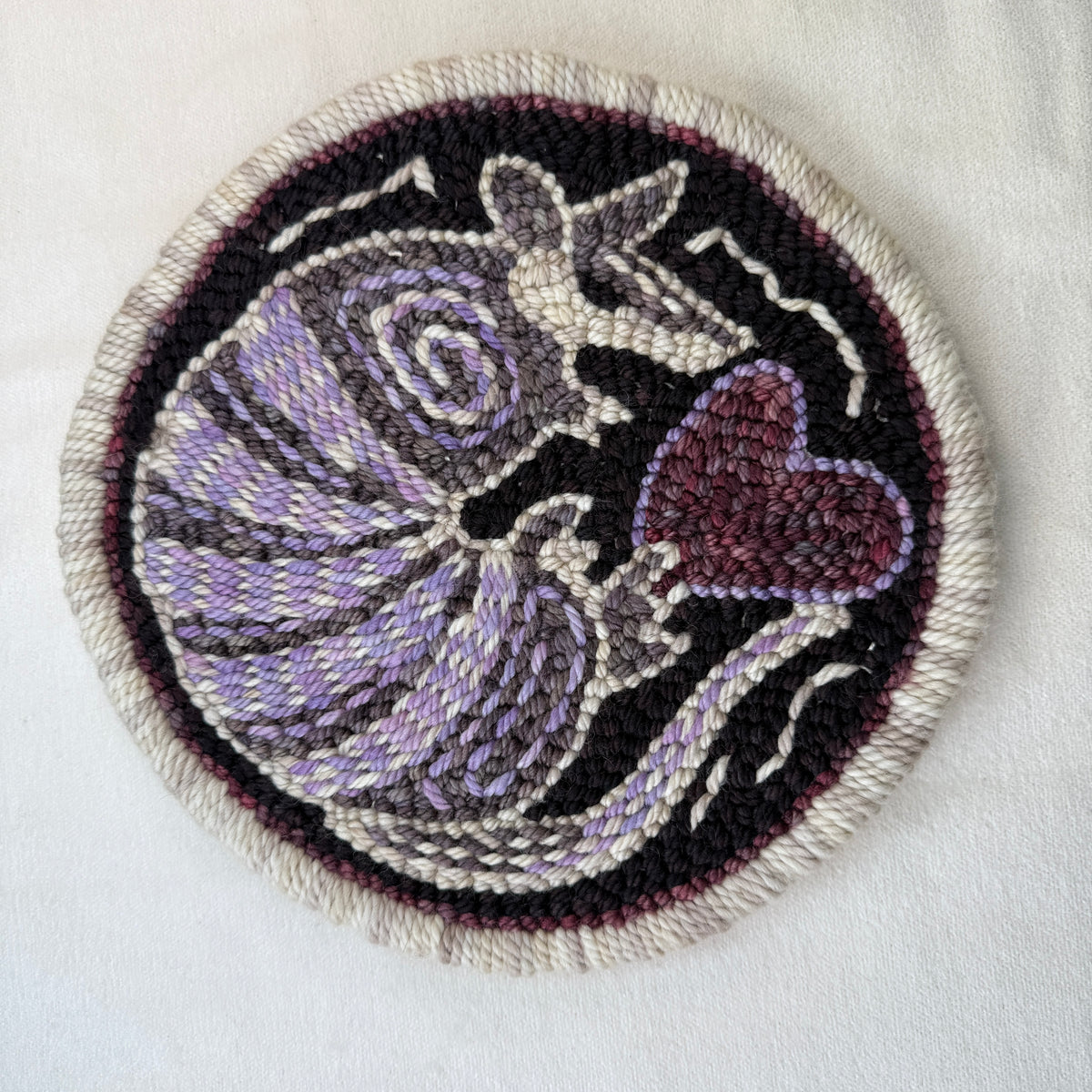 9" Trivet Round Traced Pattern: "I Love Armadillos"
