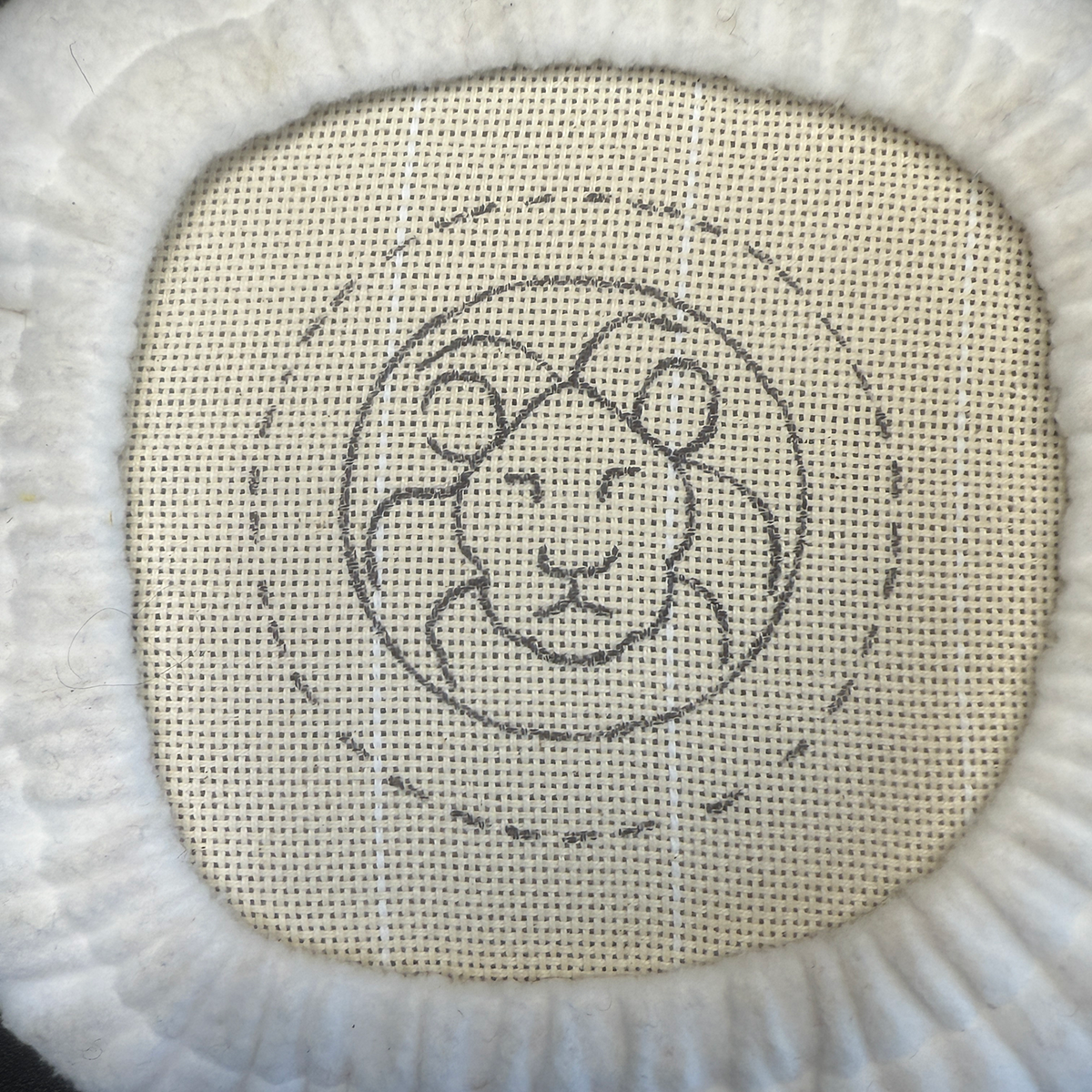 LION - Traced Pattern
